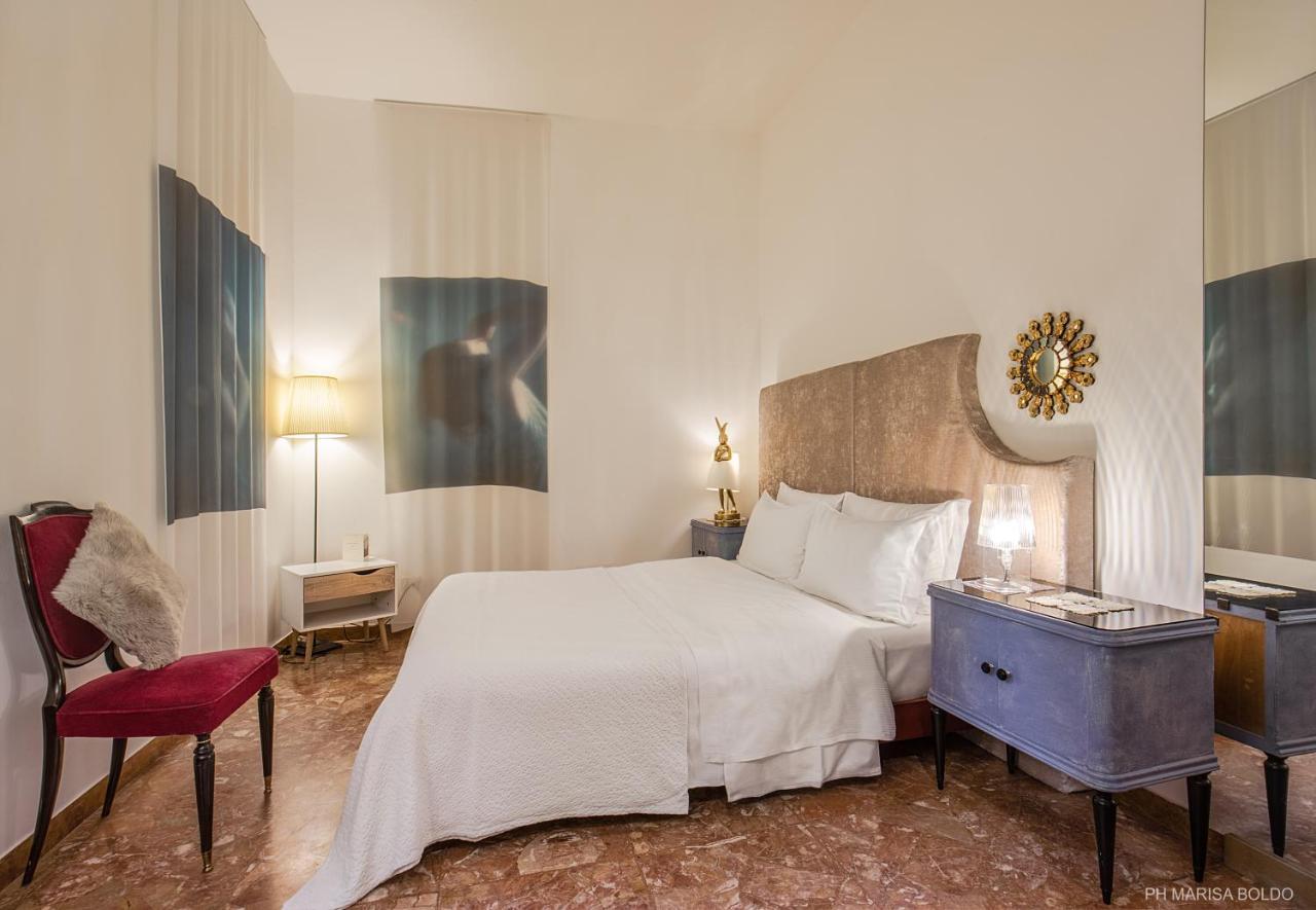 Billie'S Flat Red - Art & Design Apt In Verona Historic Centre Экстерьер фото