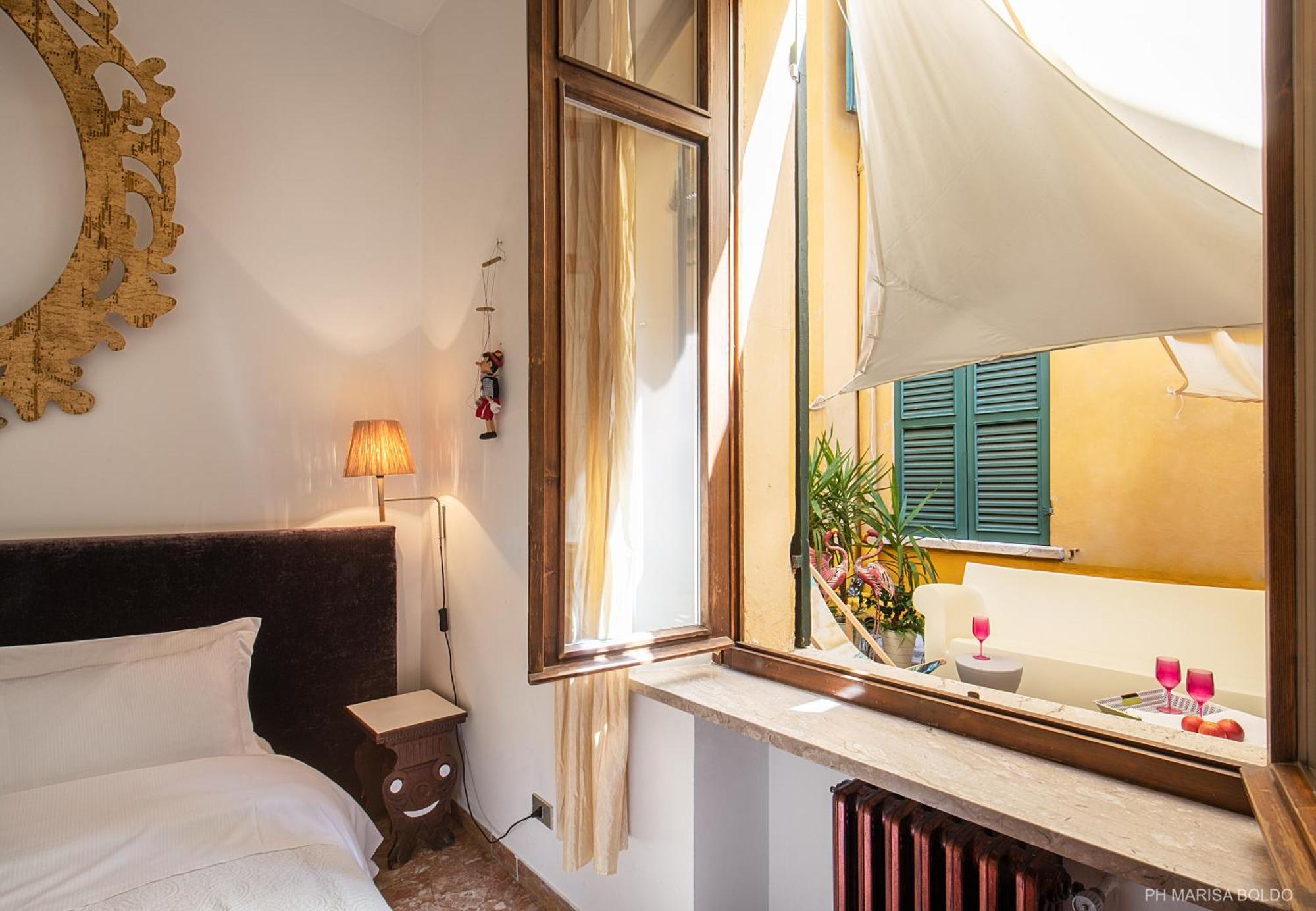Billie'S Flat Red - Art & Design Apt In Verona Historic Centre Экстерьер фото